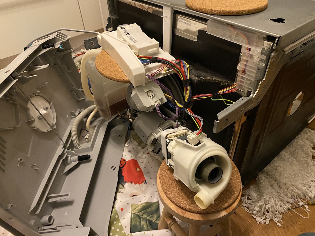 Attaching the old pump to see if that still worked (it did not).